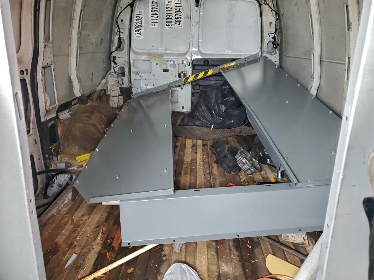 Chevrolet Express Image 12