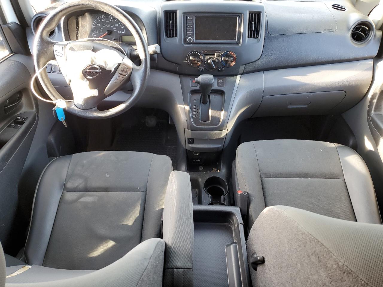 Nissan Nv 2.5s Image 7