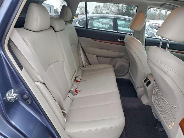 Subaru Outback 2.5i Limited Image 10