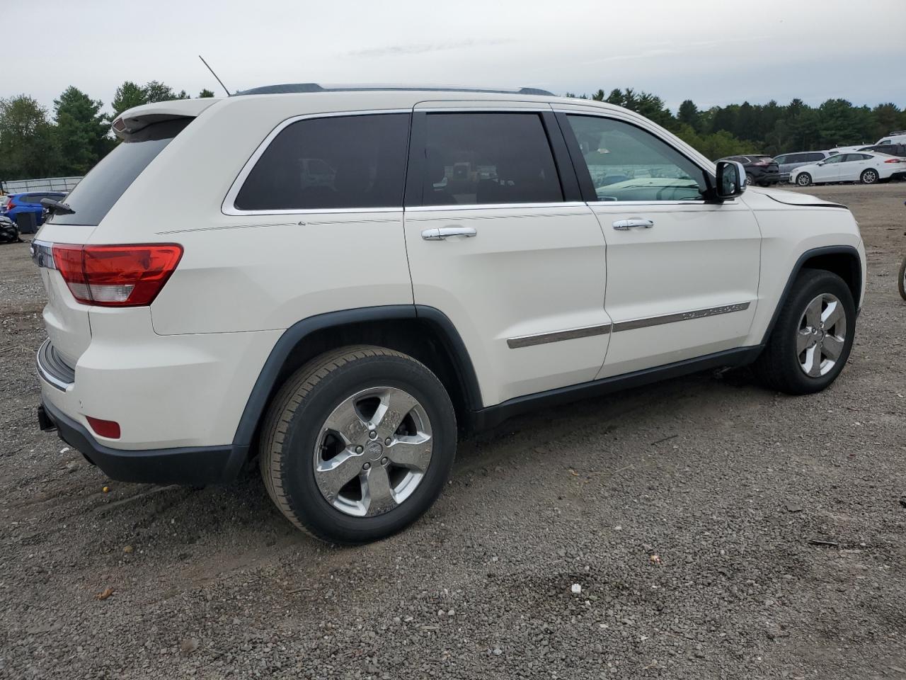 Jeep Grand Cherokee Limited Image 10