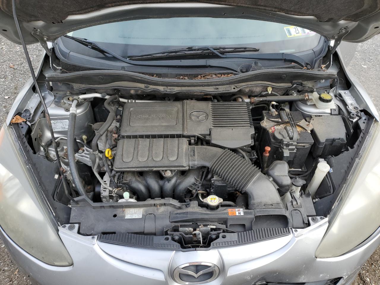 Mazda 2 Image 11
