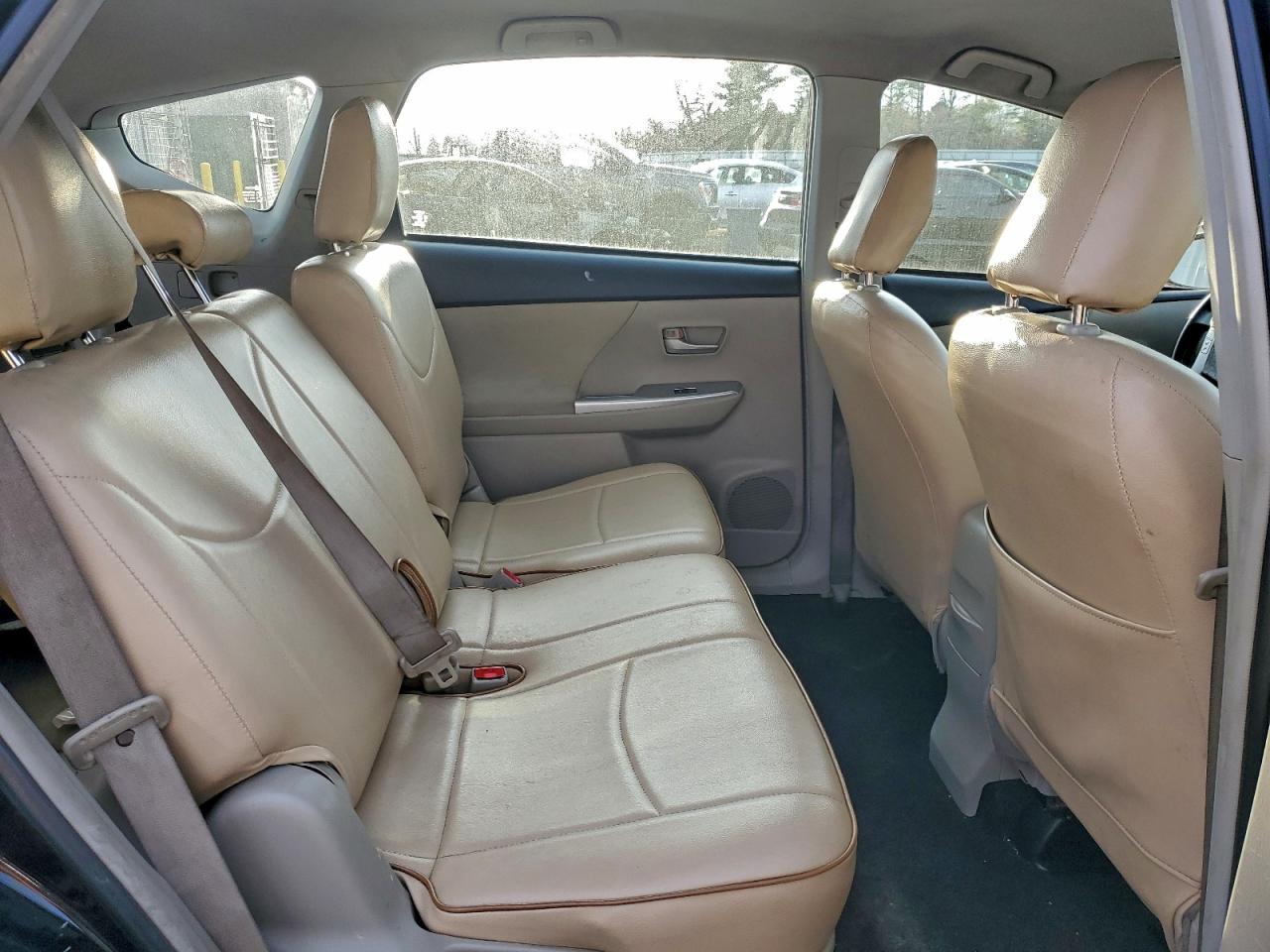 Toyota Prius Image 12