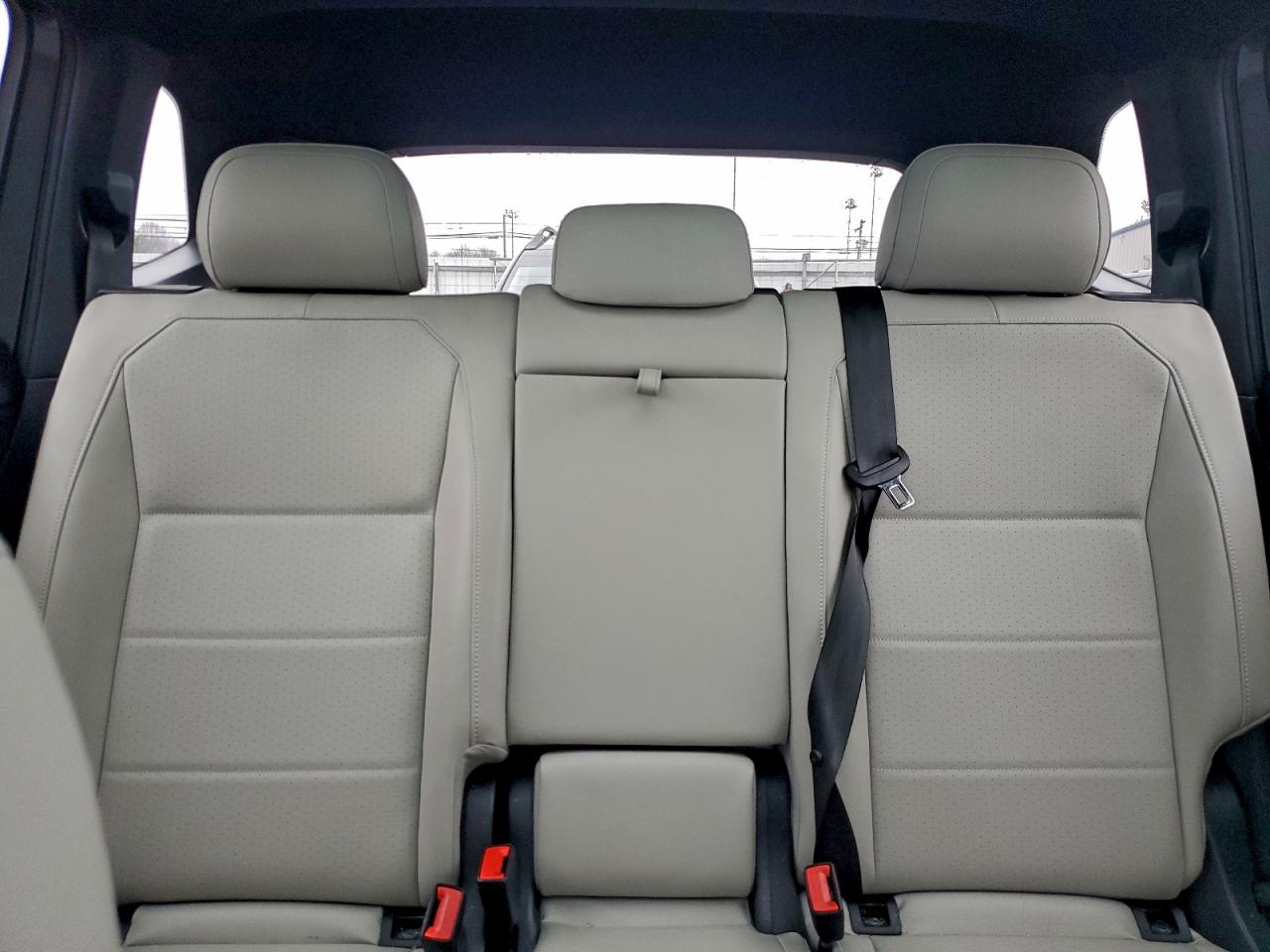 Volkswagen Tiguan Se Image 10