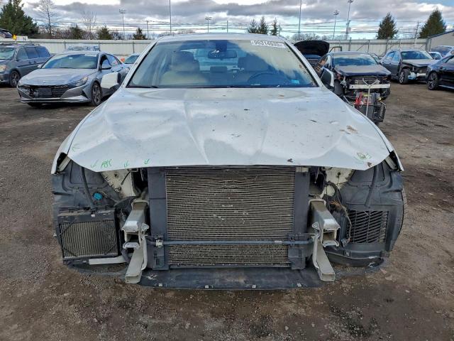 BMW 5 Series I Image 6