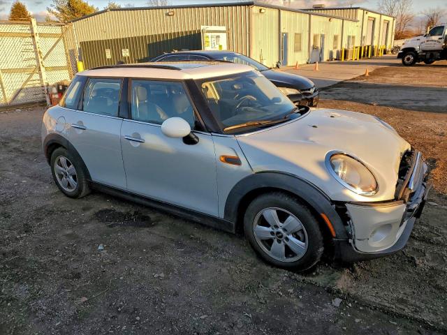 MINI Cooper Image 2