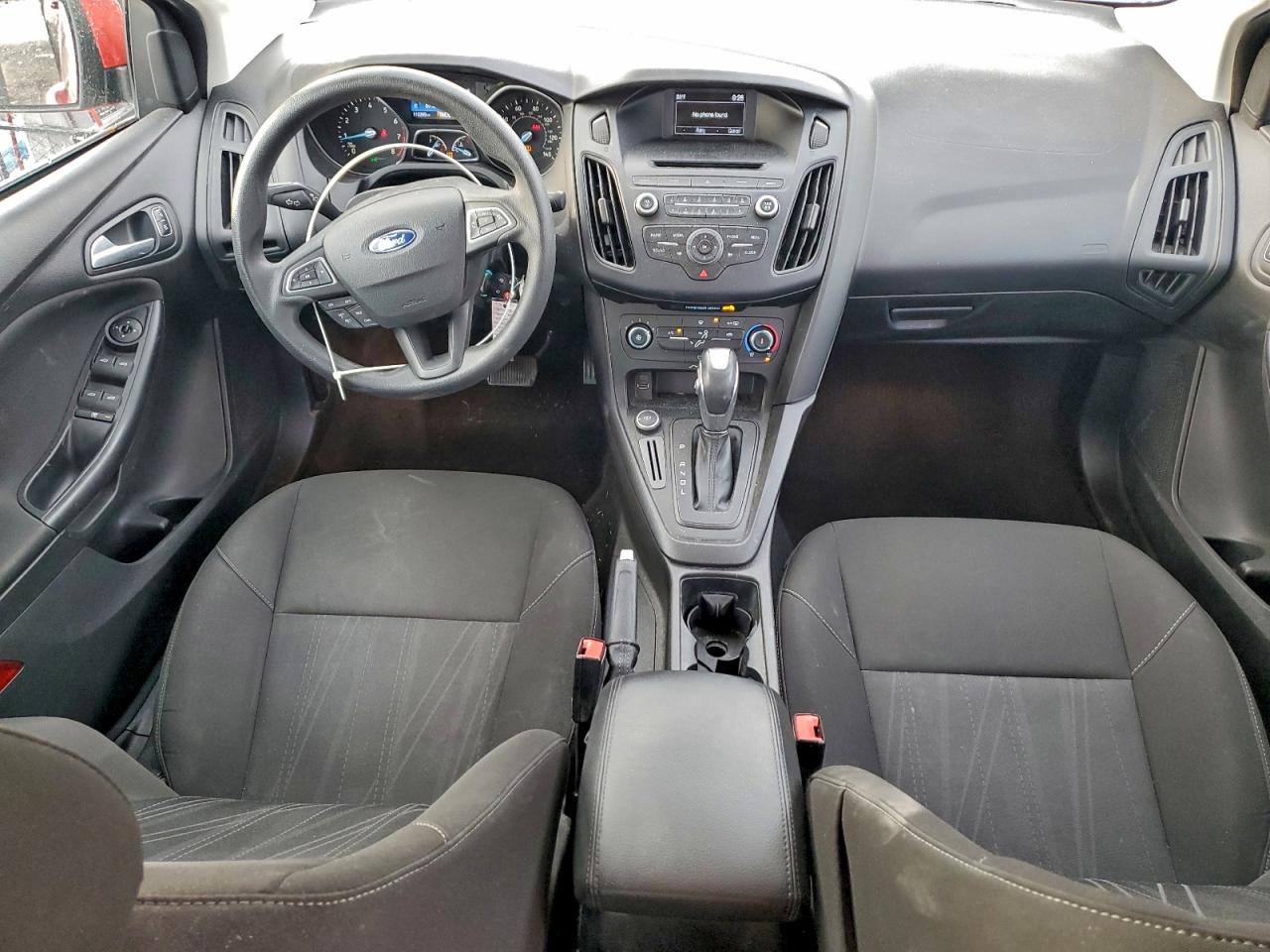Ford Focus Se Image 11