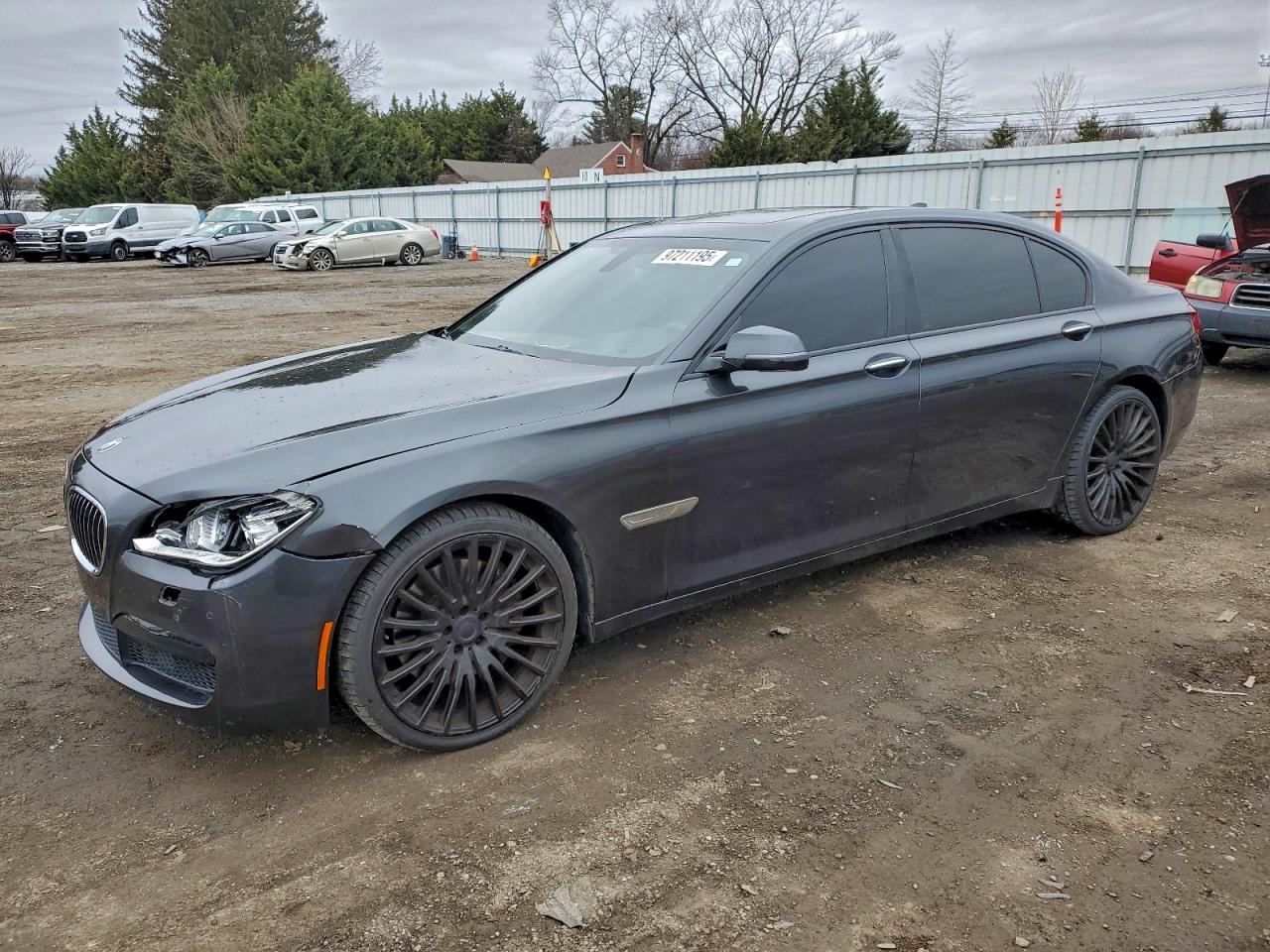 BMW 7 Series Li Image 1