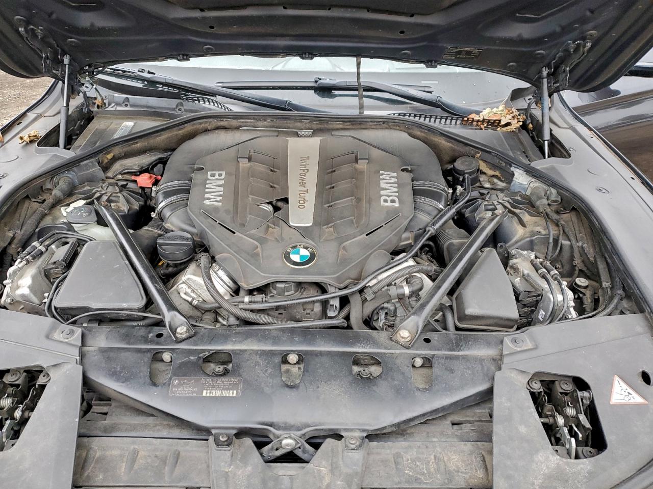 BMW 7 Series Li Image 11