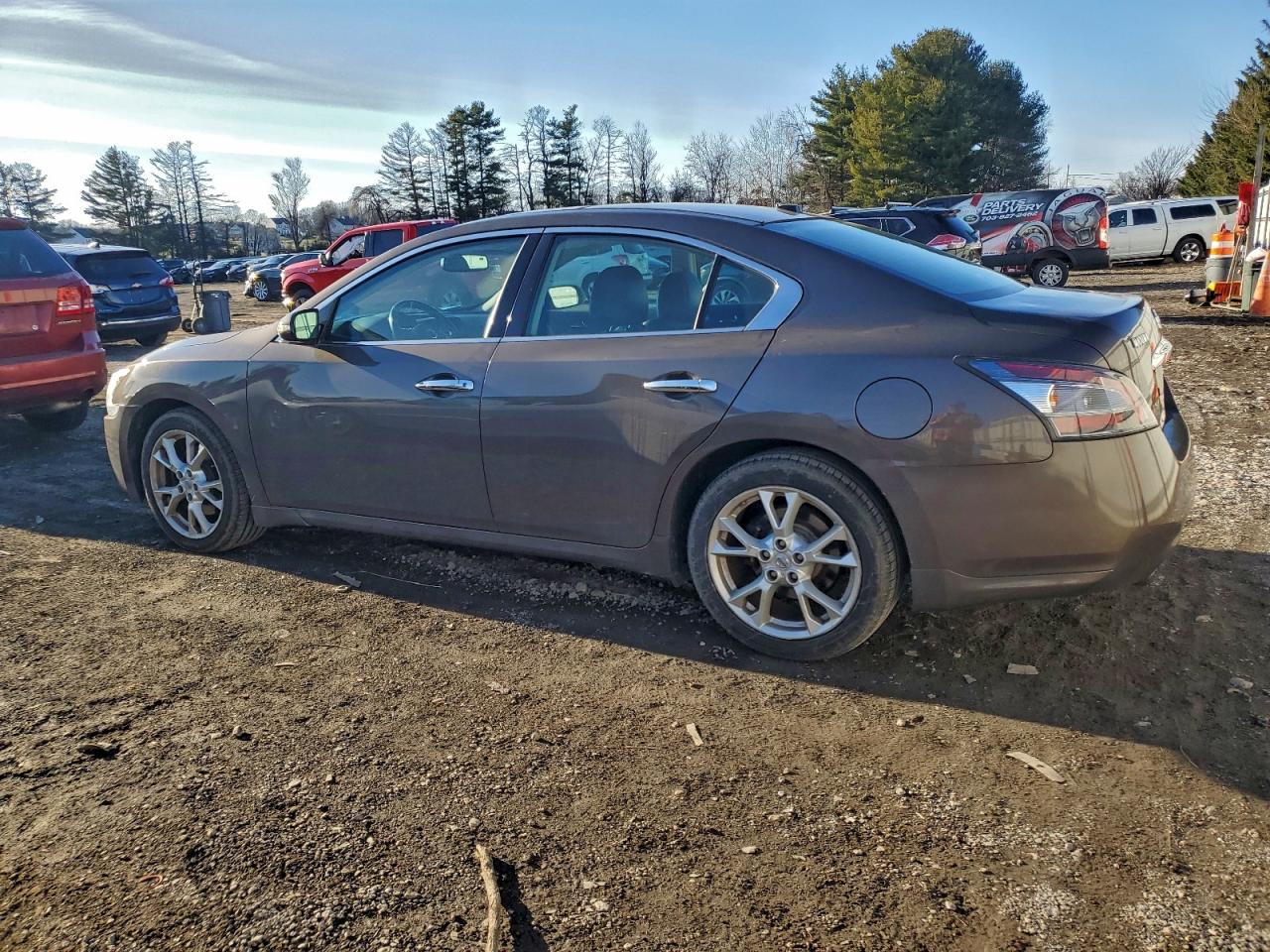 Nissan Maxima S Image 5