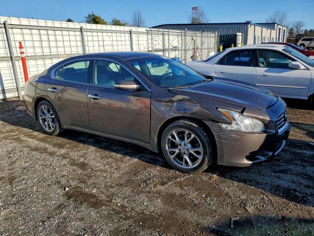 Nissan Maxima S Image 11