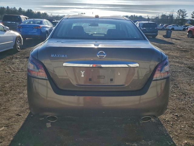 Nissan Maxima S Image 12