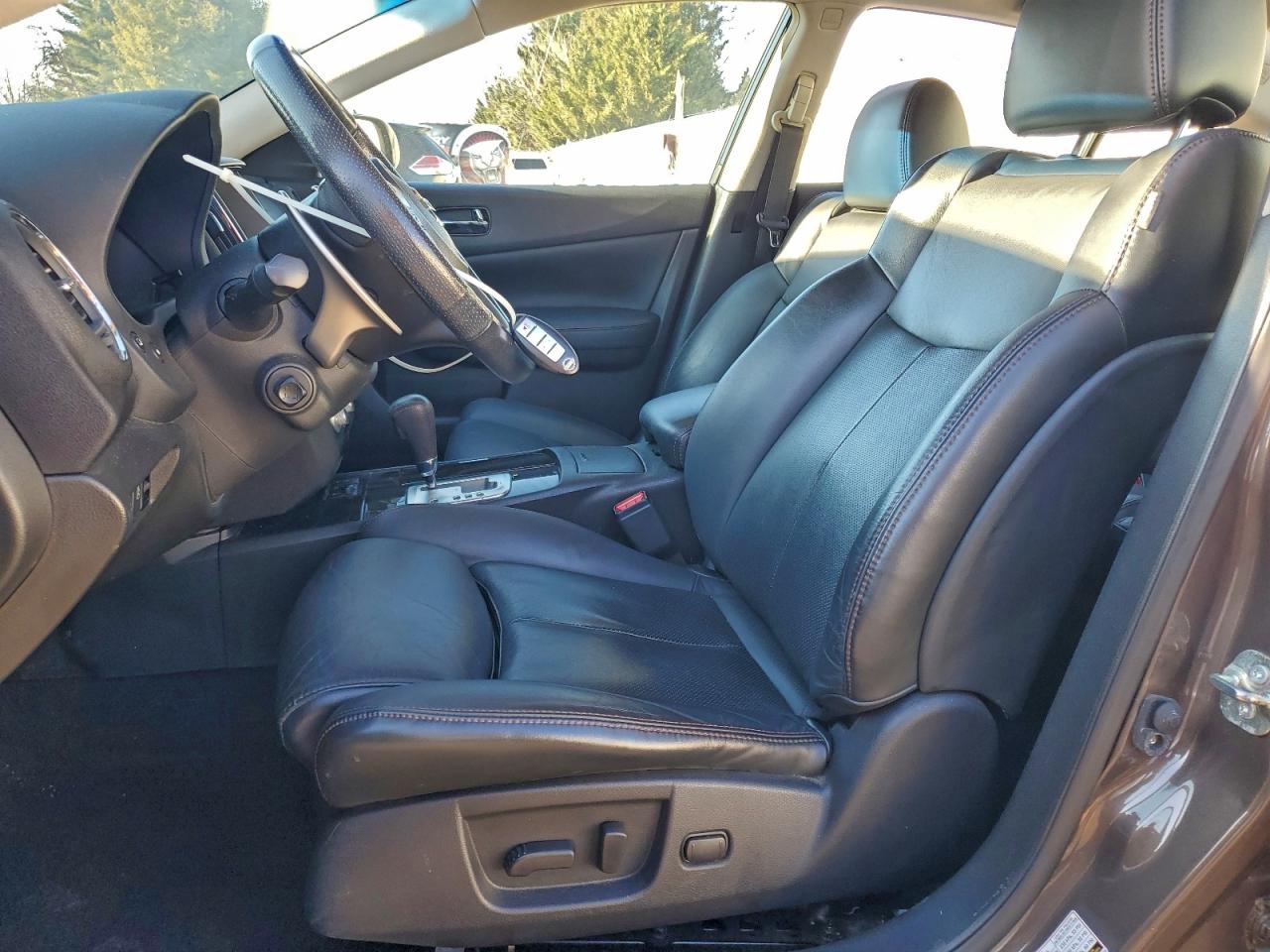 Nissan Maxima S Image 3