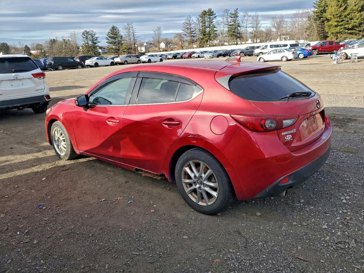 Mazda 3 Grand Touring Image 3