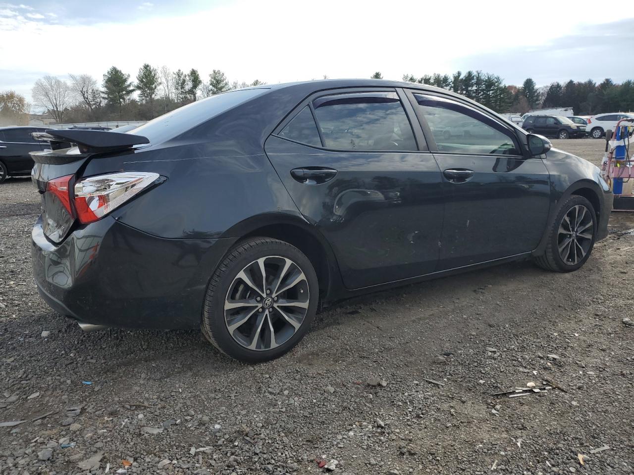 Toyota Corolla L Image 5