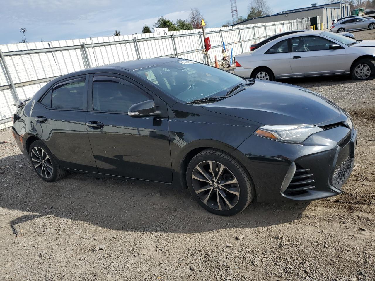 Toyota Corolla L Image 4