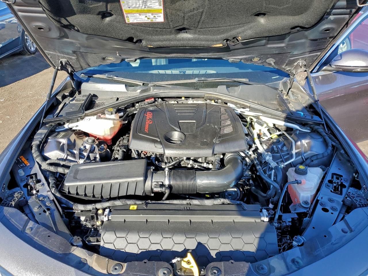 Alfa Romeo Giulia Ti Q4 Image 12