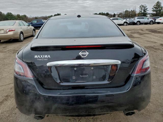 Nissan Maxima S Image 8