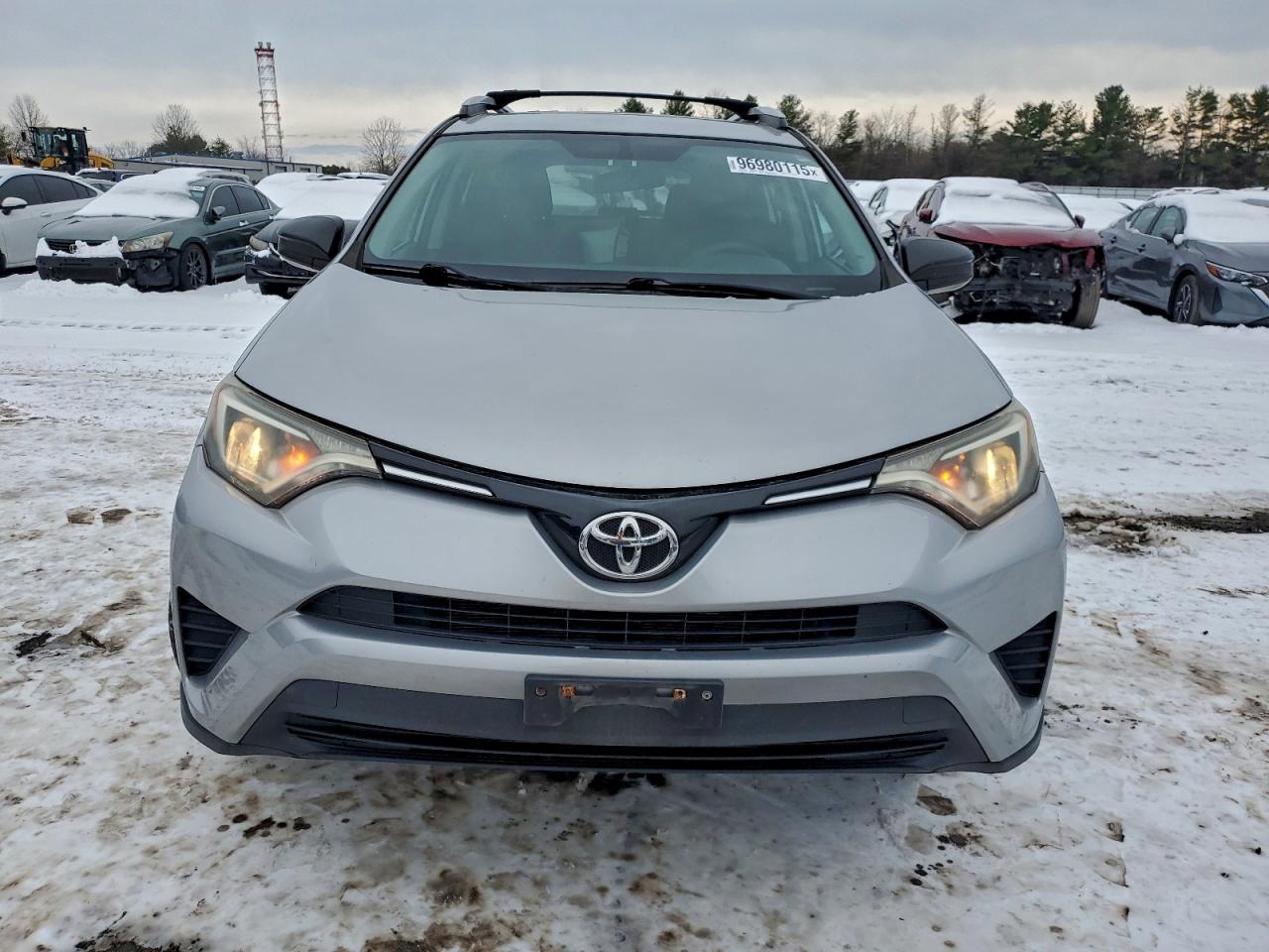 Toyota RAV4 Le Image 6