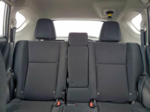 Toyota RAV4 Le Image 10