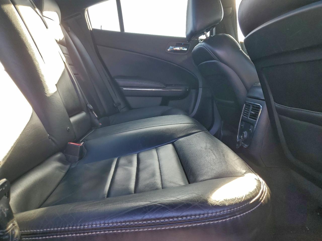 Dodge Charger Image 11