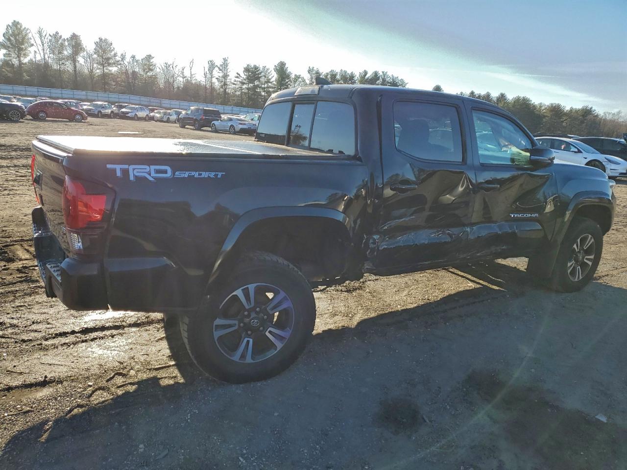 Toyota Tacoma Double Cab Image 4
