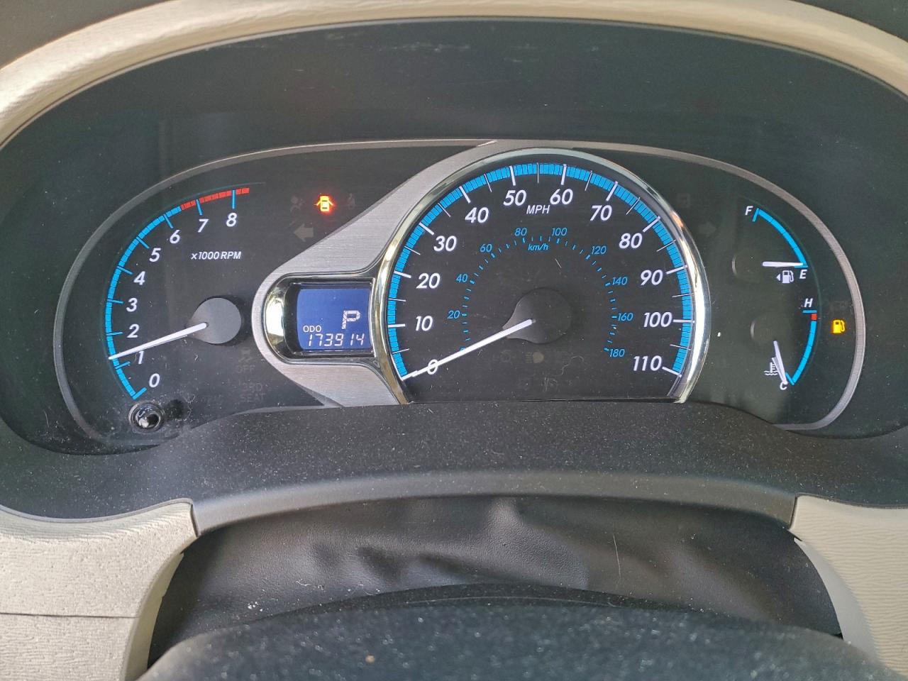 Toyota Sienna Xle Image 13