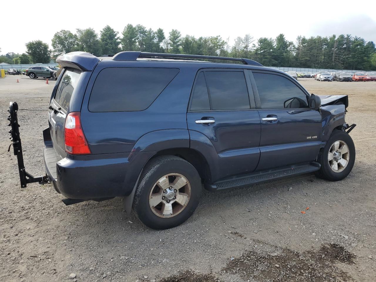 Toyota 4Runner Sr5 Image 9