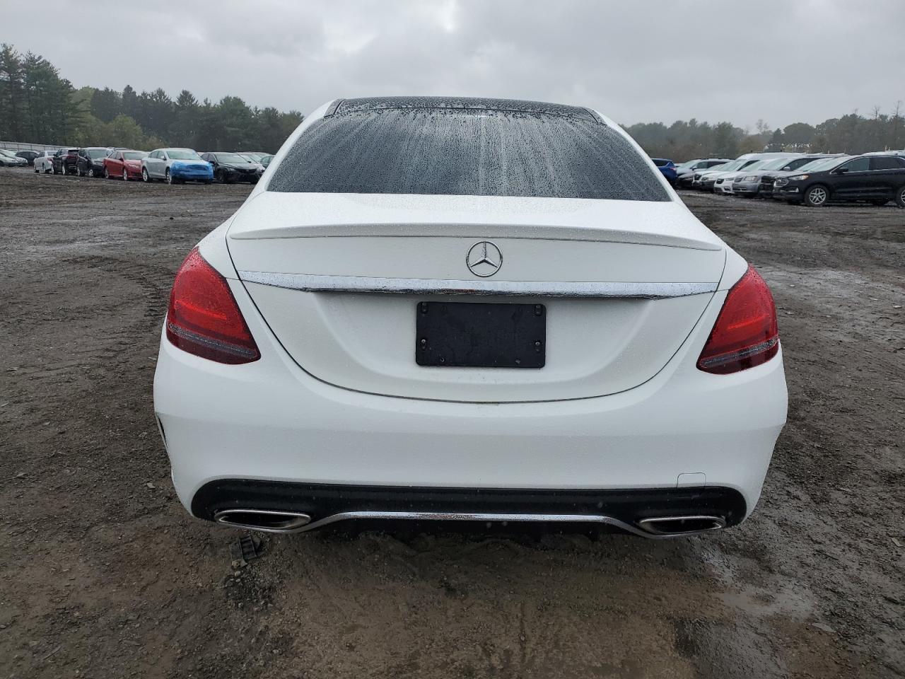 Mercedes-Benz C-Class 300 4matic Image 8