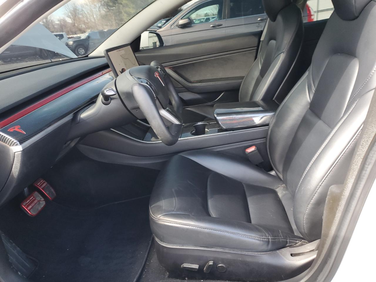 Tesla Model 3 Image 11