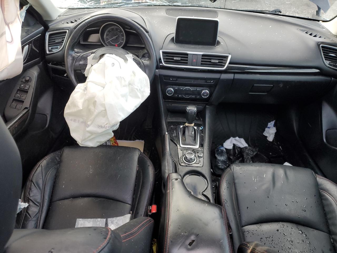 Mazda 3 Grand Touring Image 9