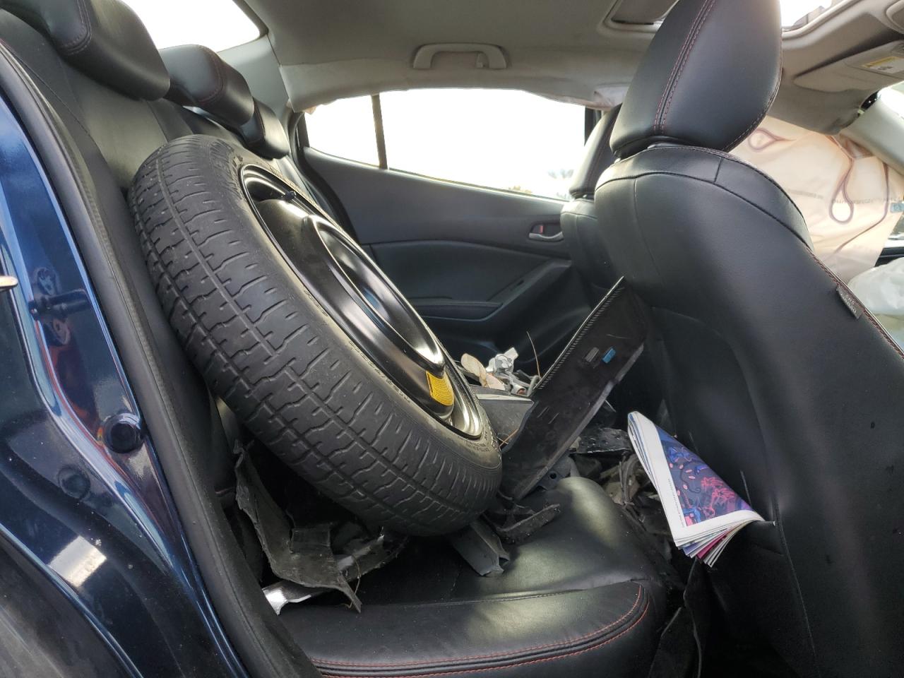 Mazda 3 Grand Touring Image 11