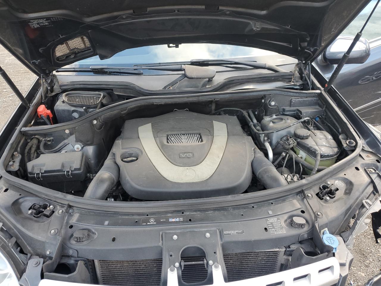 Mercedes-Benz M-Class 350 4matic Image 9