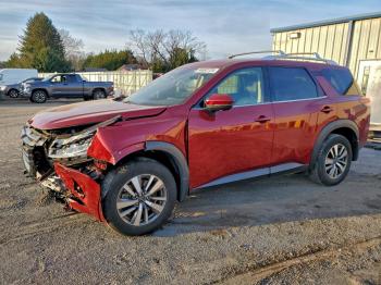  Salvage Nissan Pathfinder