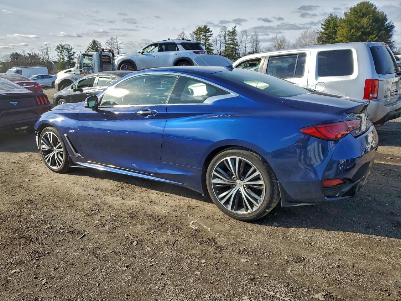 INFINITI Q60 Luxe 300 Image 10
