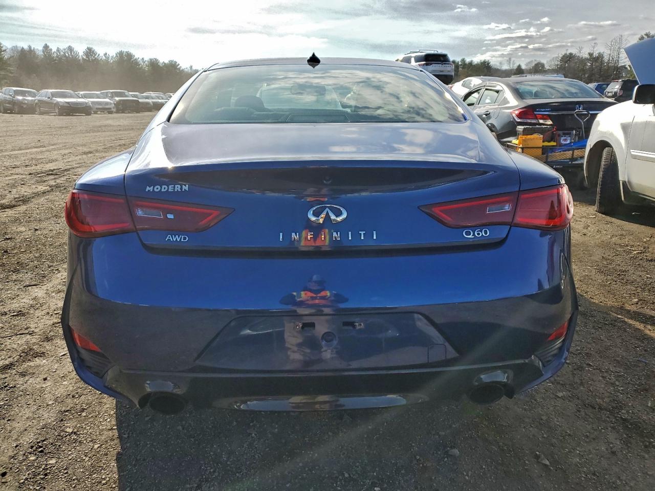 INFINITI Q60 Luxe 300 Image 6