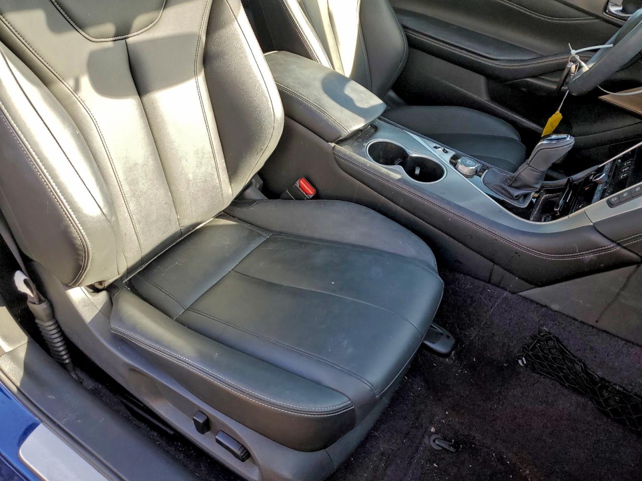 INFINITI Q60 Luxe 300 Image 12