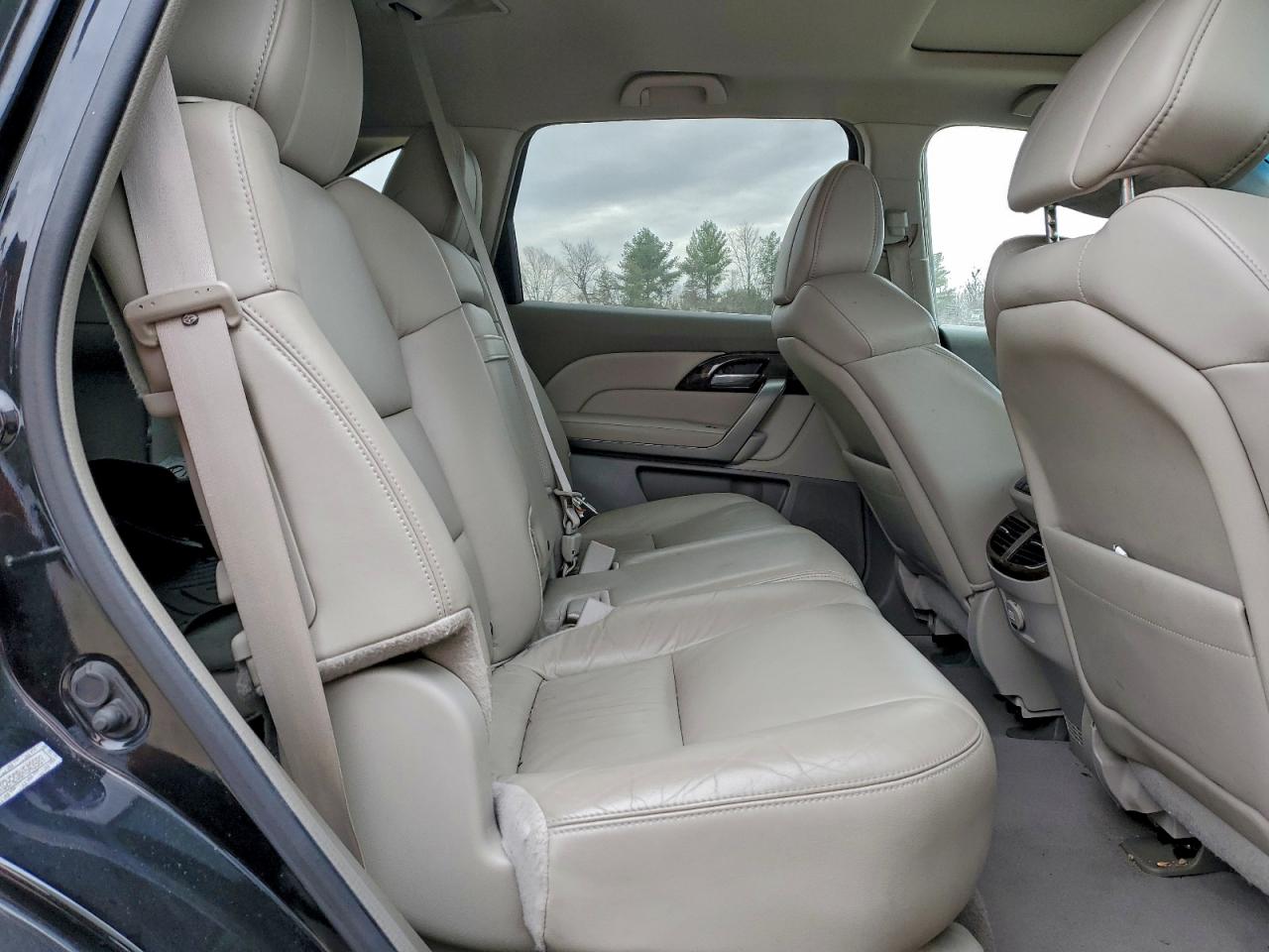 Acura MDX Image 5