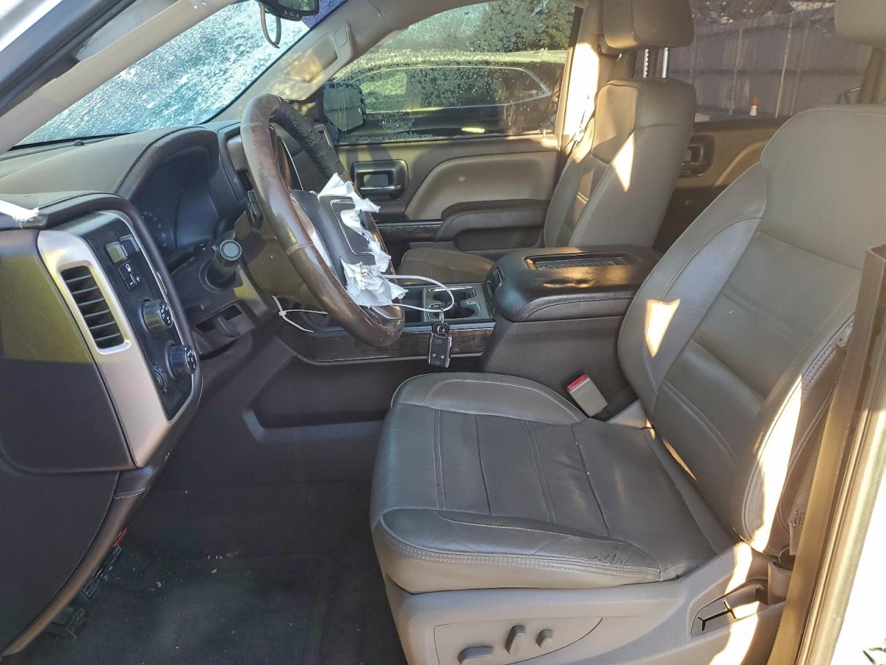 GMC Sierra K1500 Denali Image 6