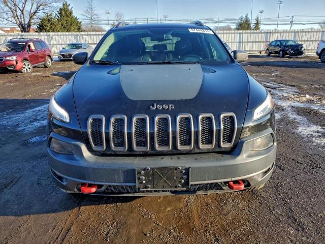Jeep Cherokee Trailhawk Image 9