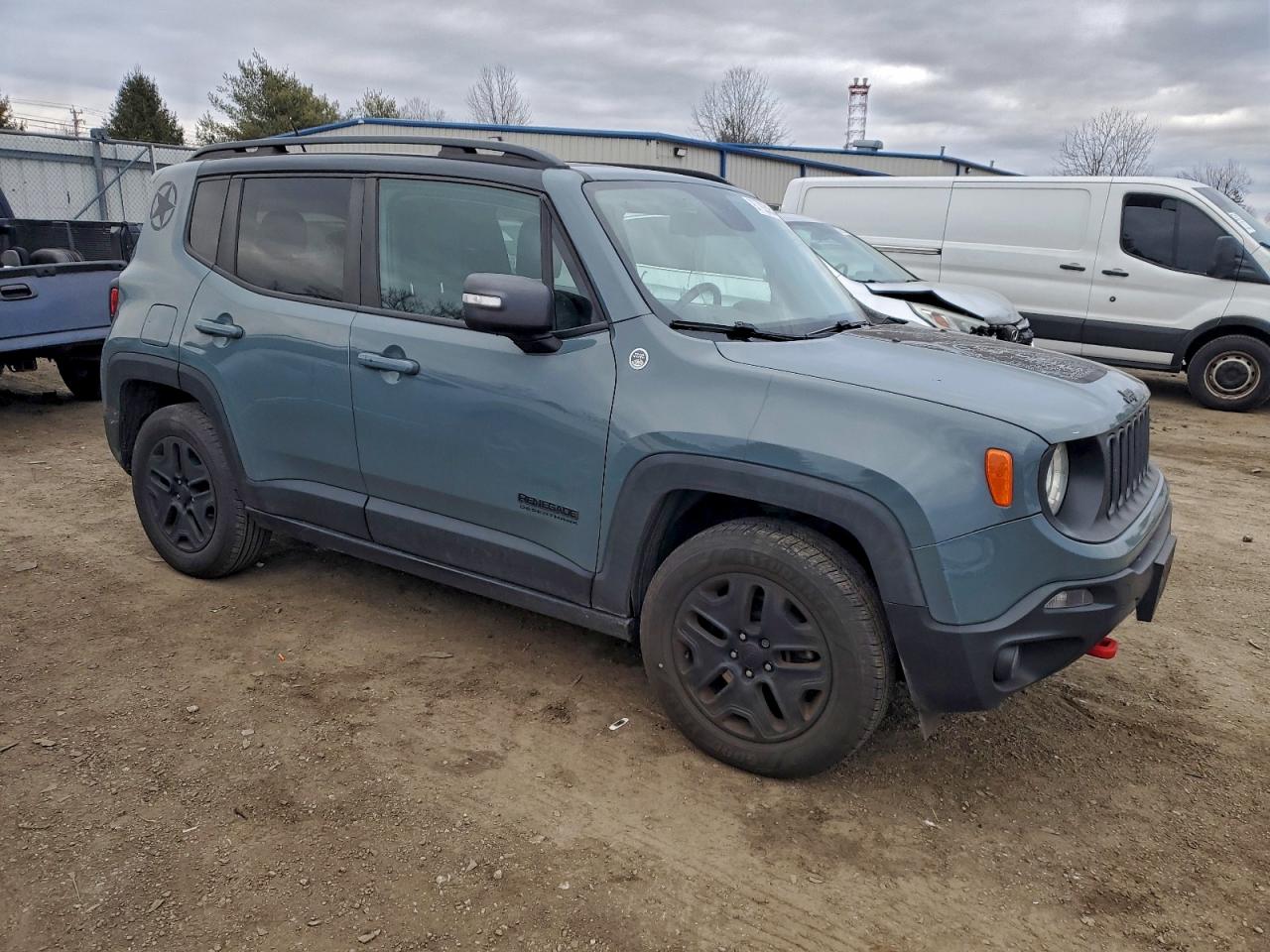Jeep Renegade Trailhawk Image 11