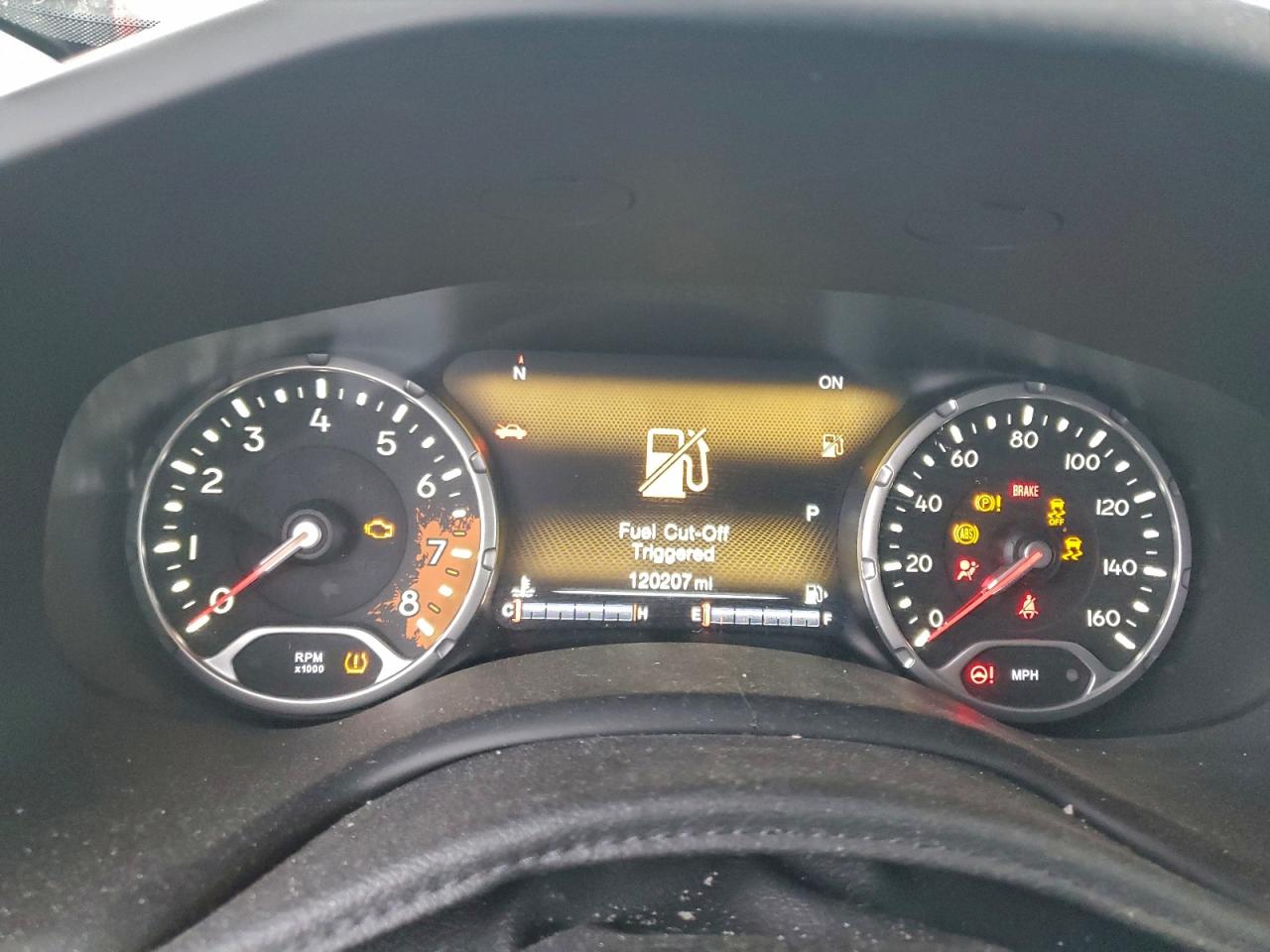 Jeep Renegade Trailhawk Image 6