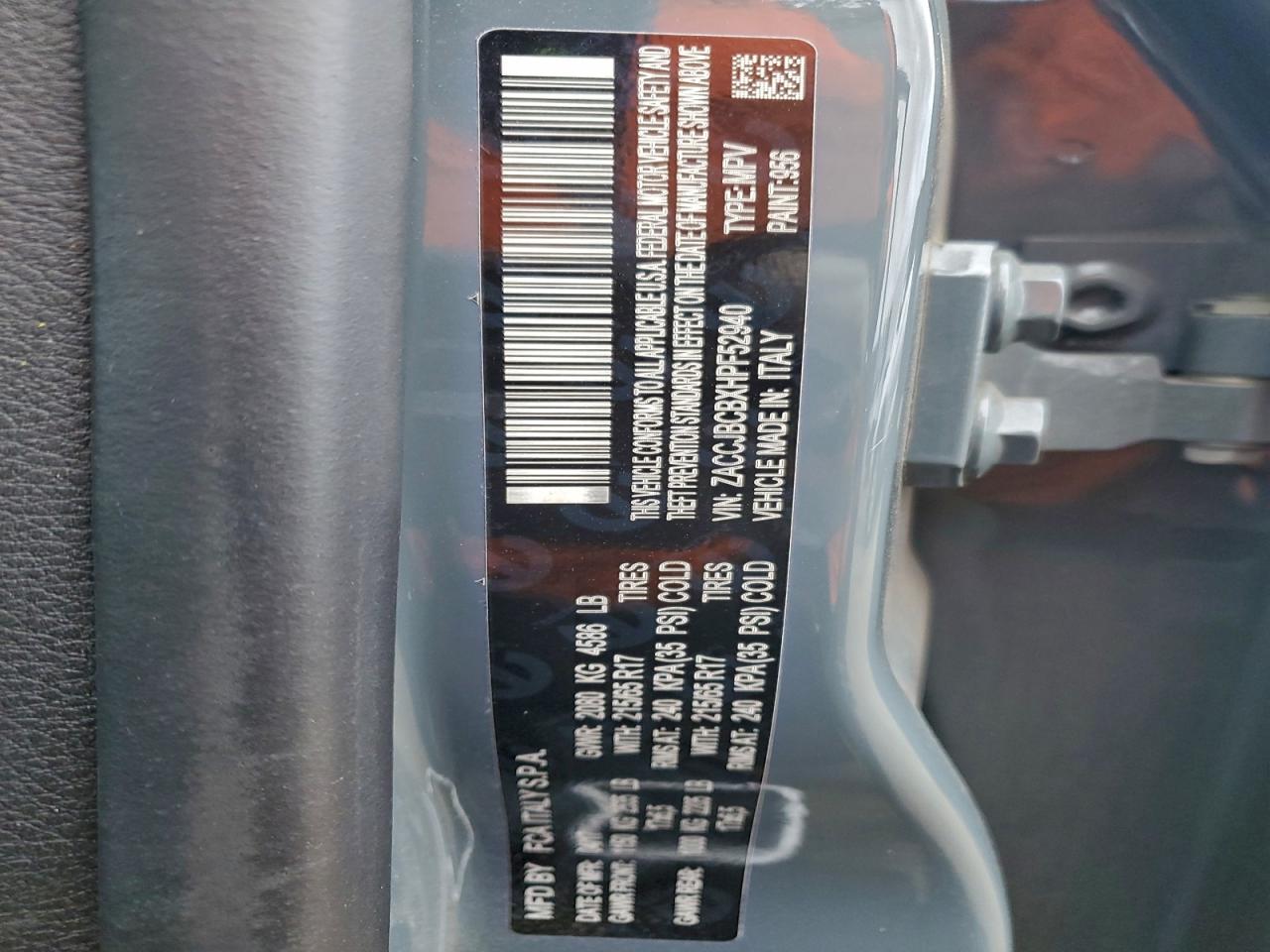 Jeep Renegade Trailhawk Image 3