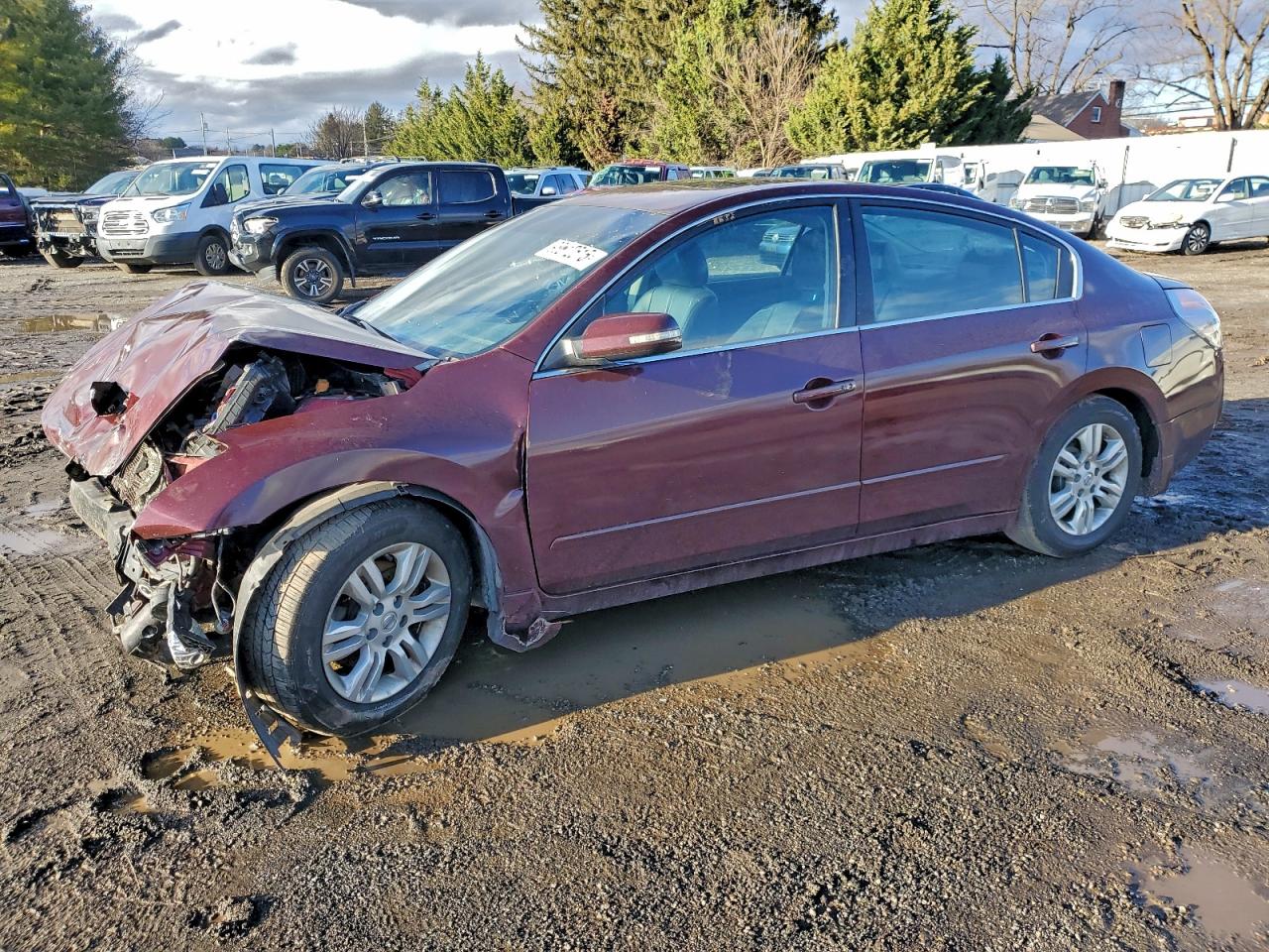 Nissan Altima Base Image 1