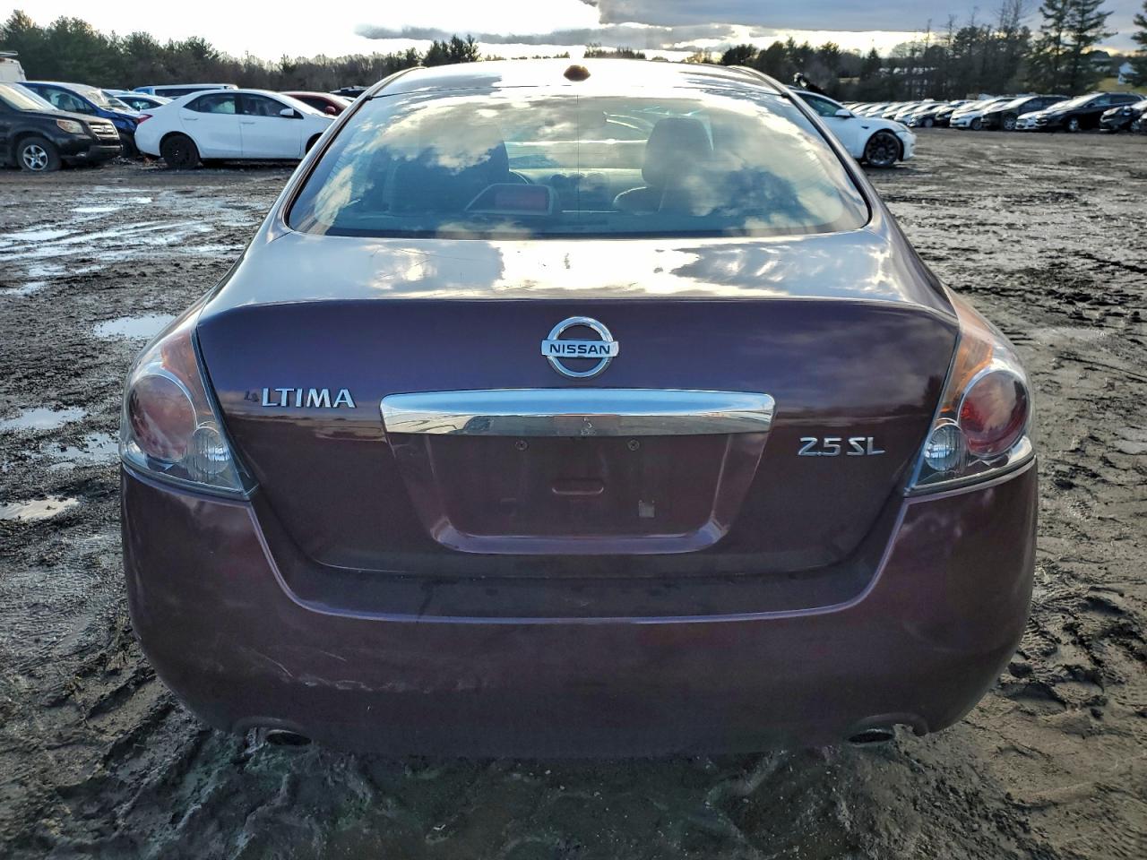 Nissan Altima Base Image 4