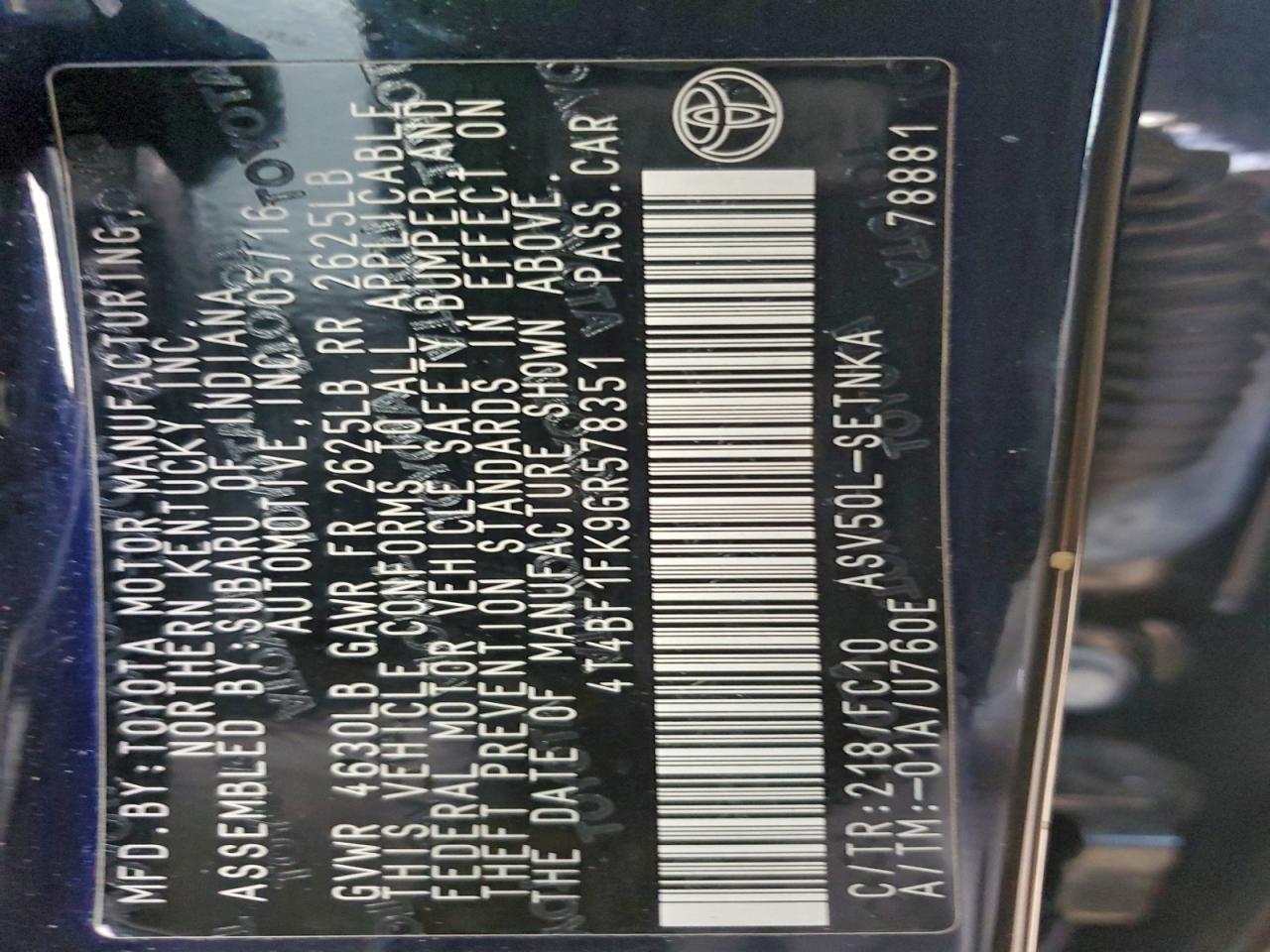 Toyota Camry Le Image 11