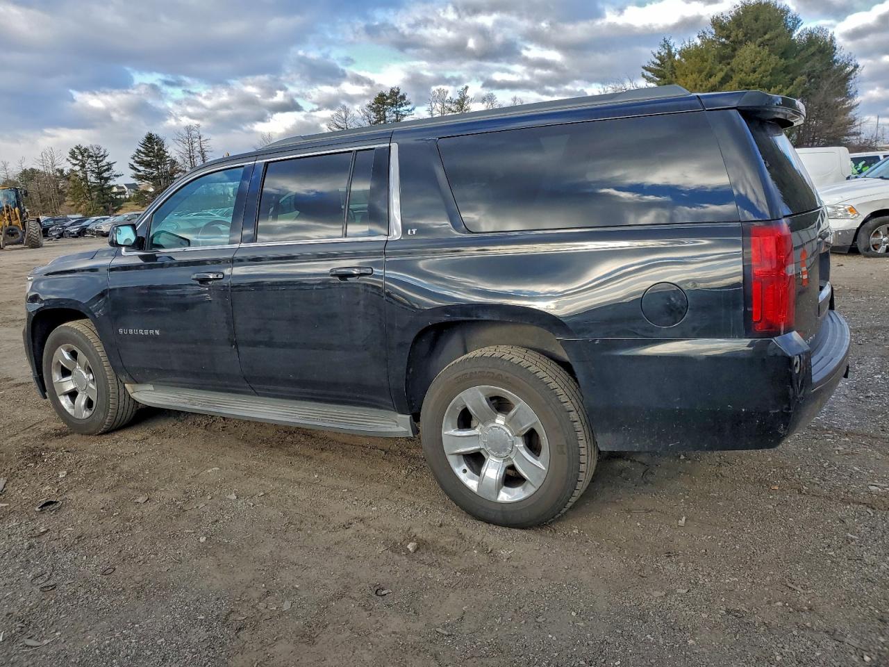 Chevrolet Suburban K1500 Lt Image 5