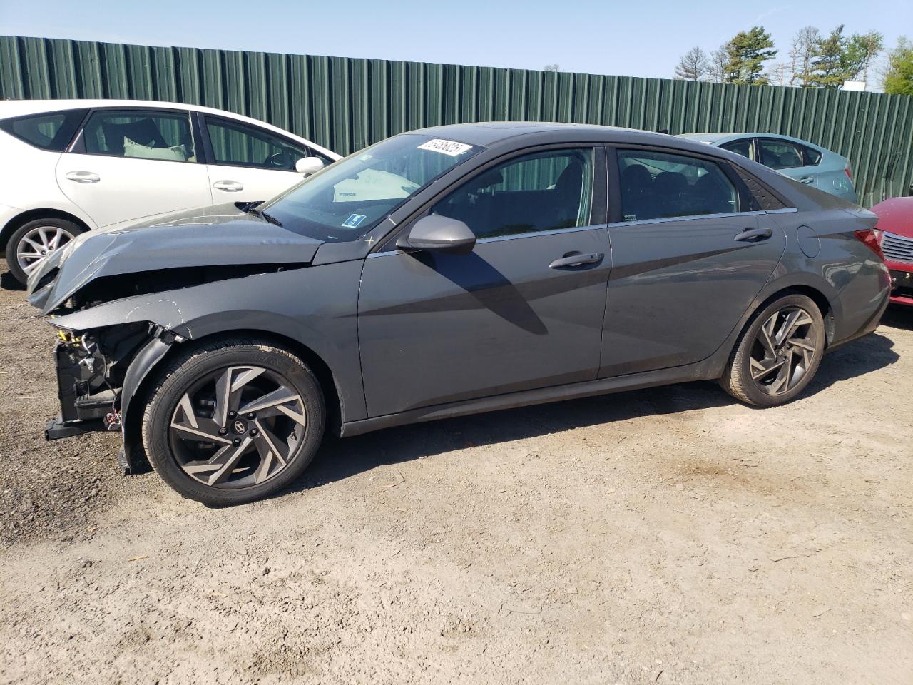 Hyundai ELANTRA Sel Image 1