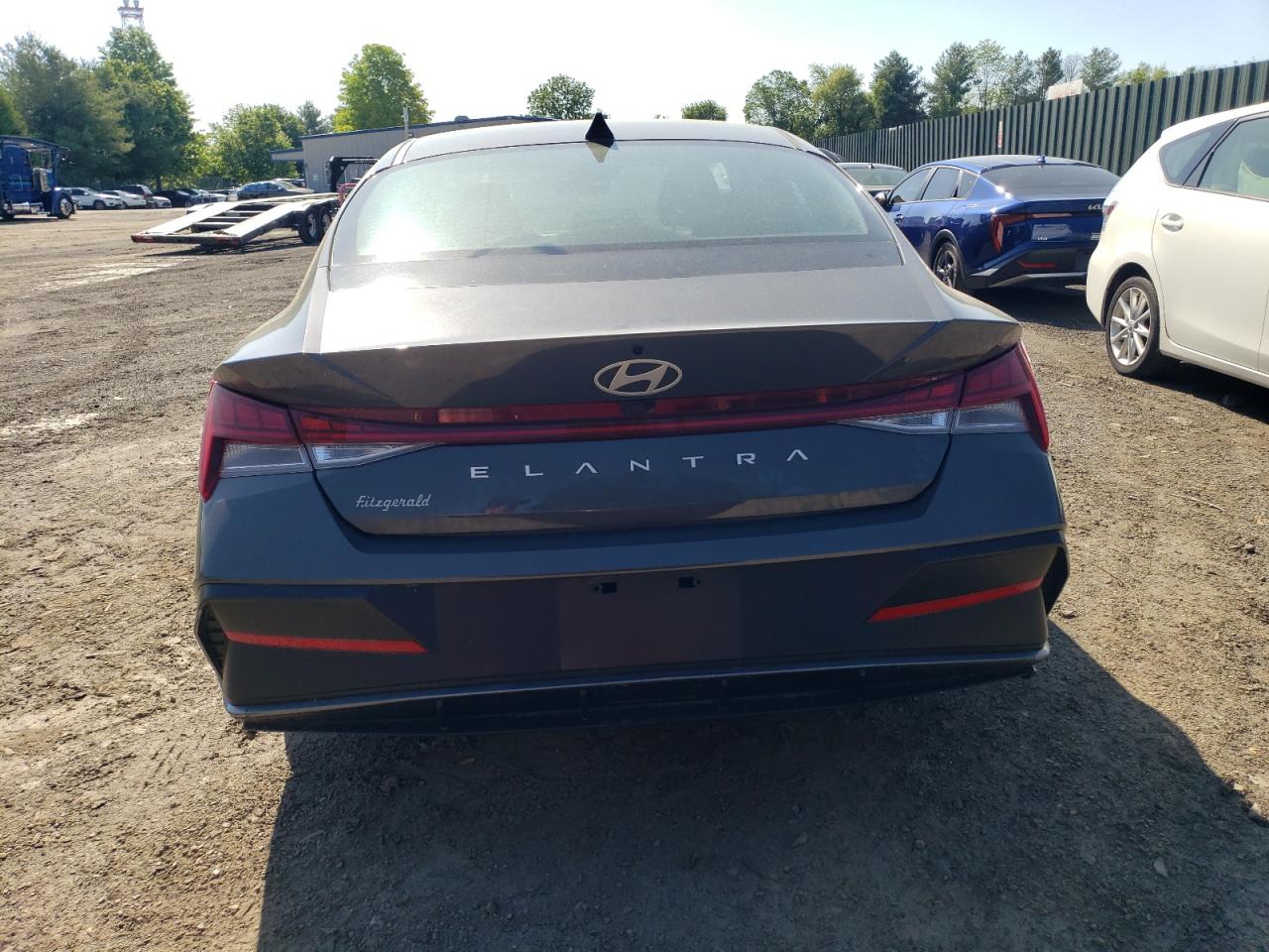 Hyundai ELANTRA Sel Image 10