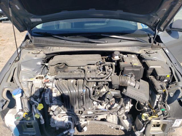 Hyundai ELANTRA Sel Image 12