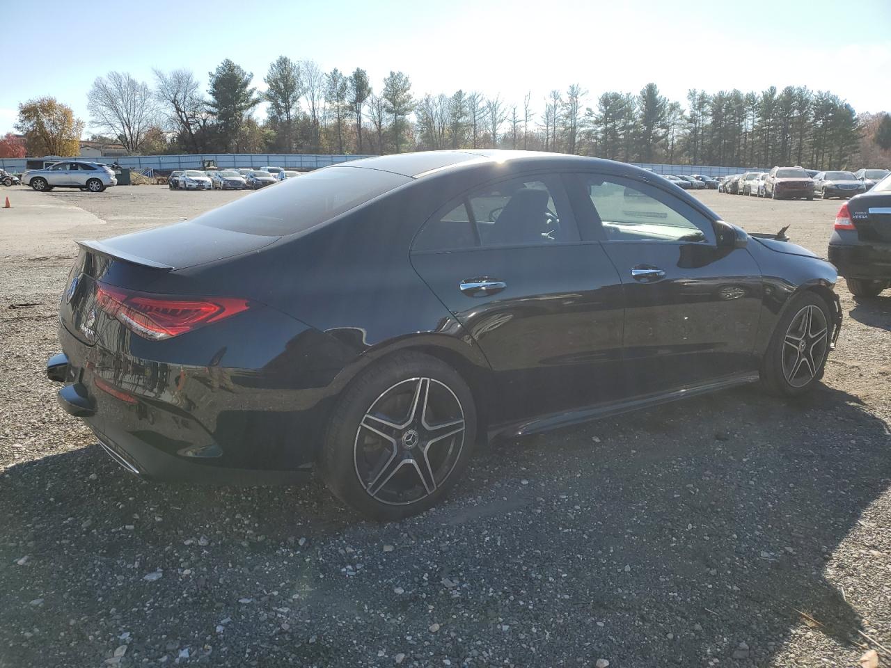 Mercedes-Benz Cla-class 250 4matic Image 2